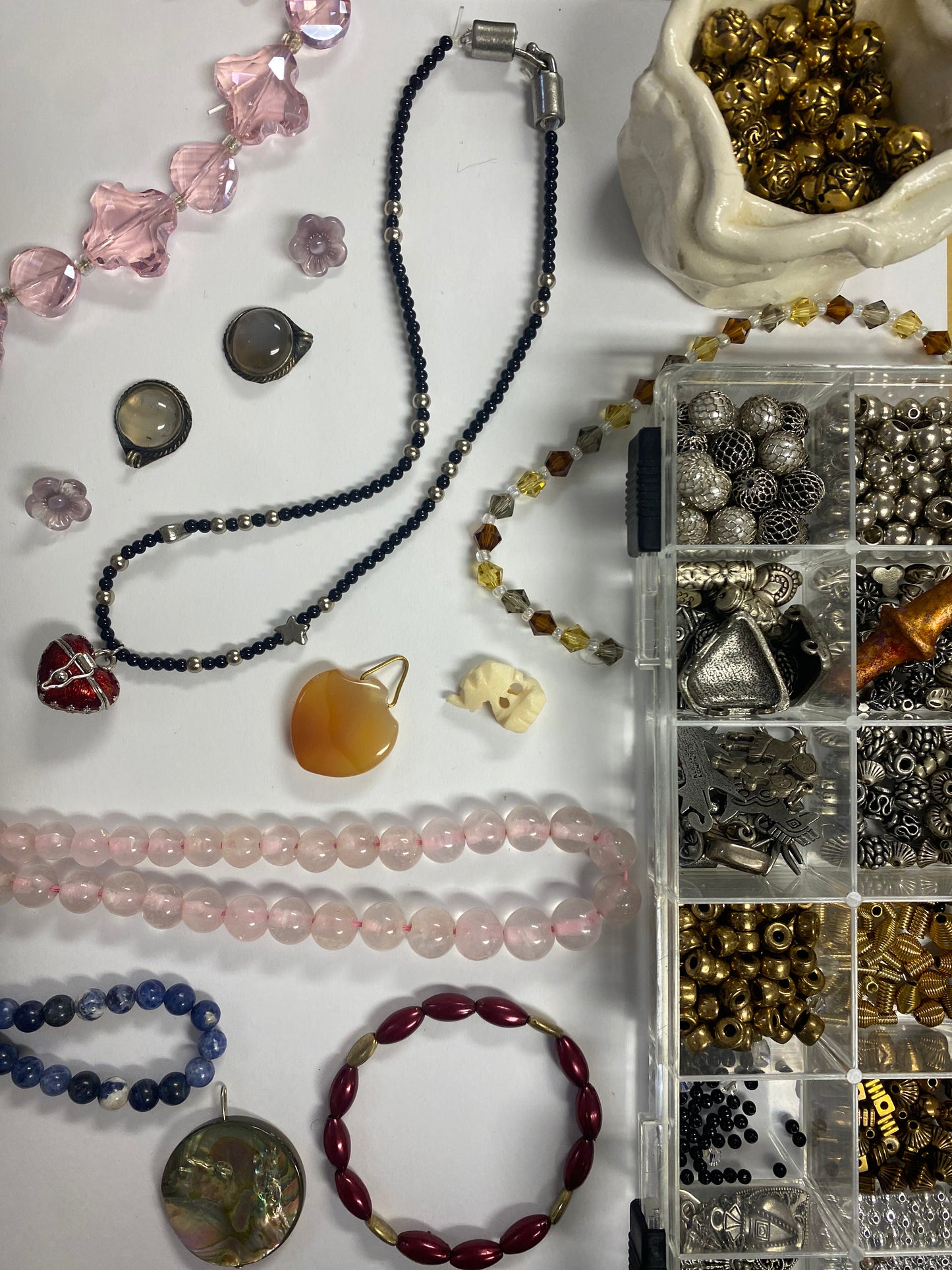 10-25 Intro To Beading a Necklace w/Julia Moore