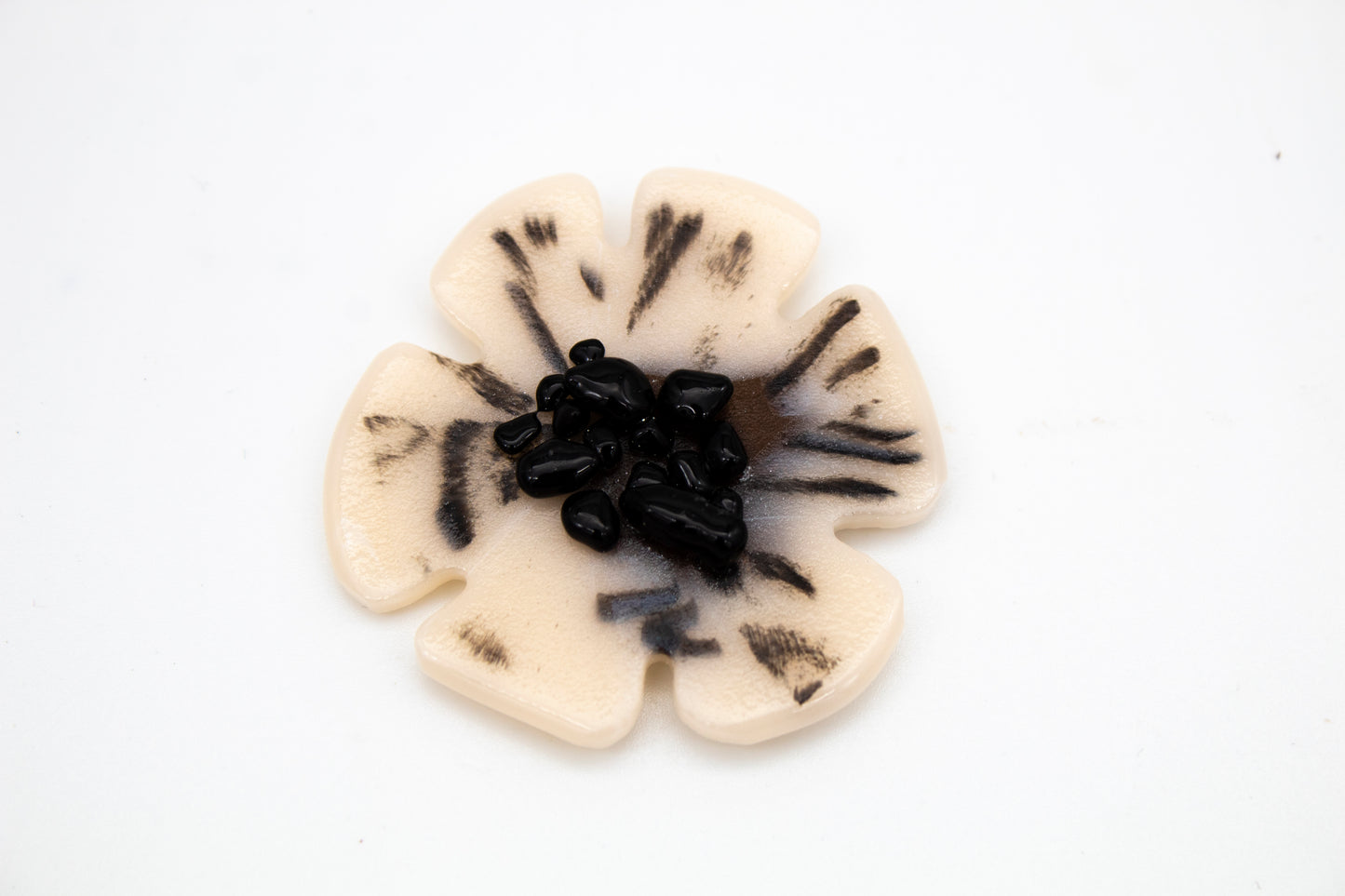 Black/Peach Pin