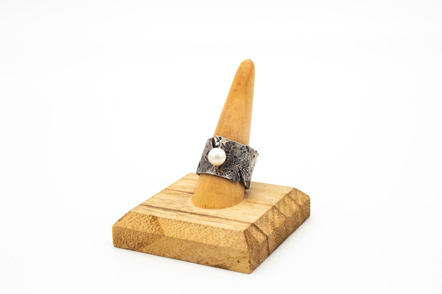 Fine Silver Ring/Pearl