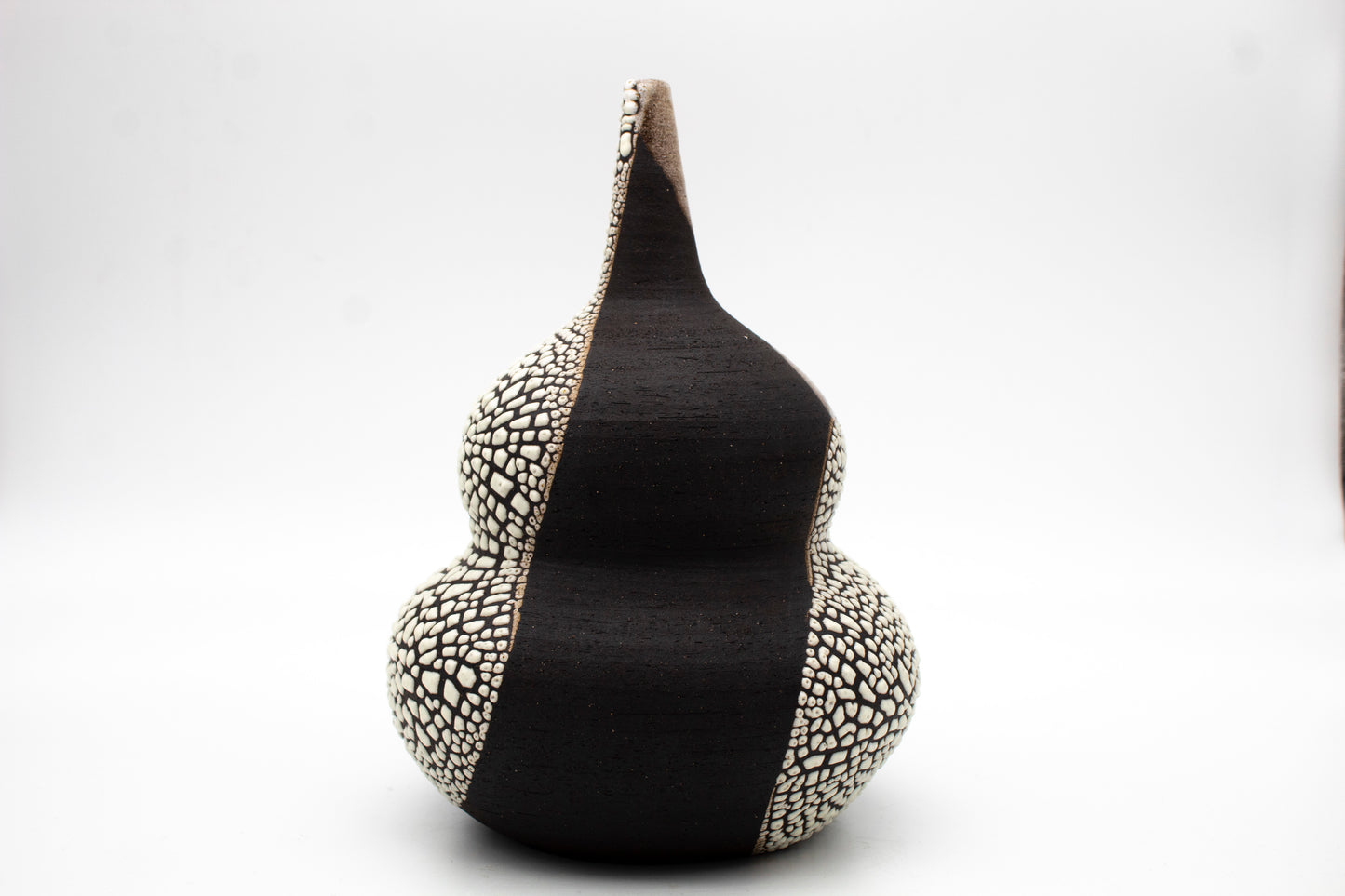 Signature Black Stoneware Vase Silhouette
