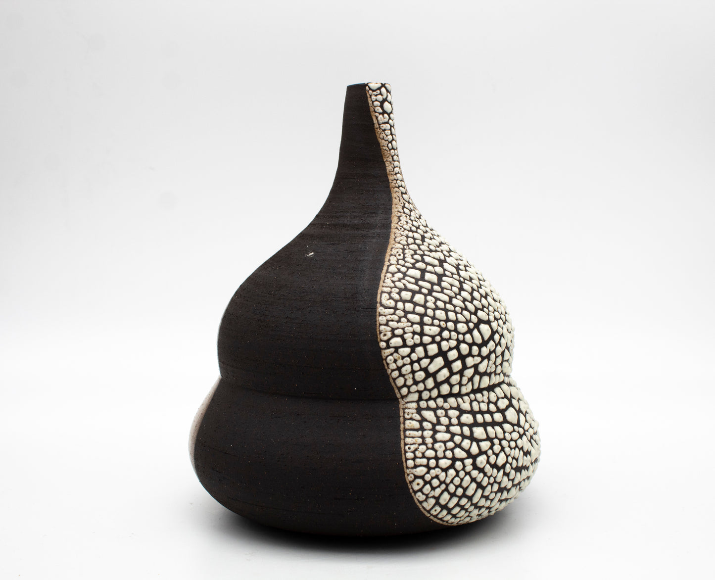 Signature Black Stoneware Vase Silhouette