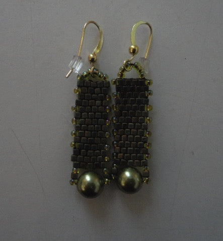 Hanging Green Beaded Earrings with Green Pearl