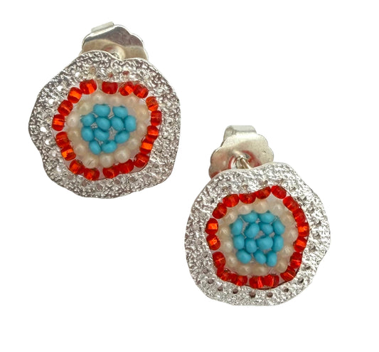 Amorphous Medium Size Studs
